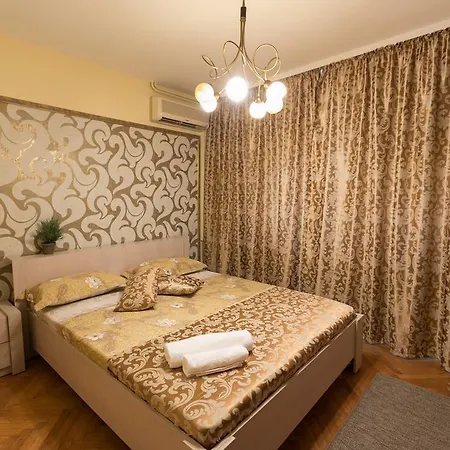公寓 Apartament Parlament *